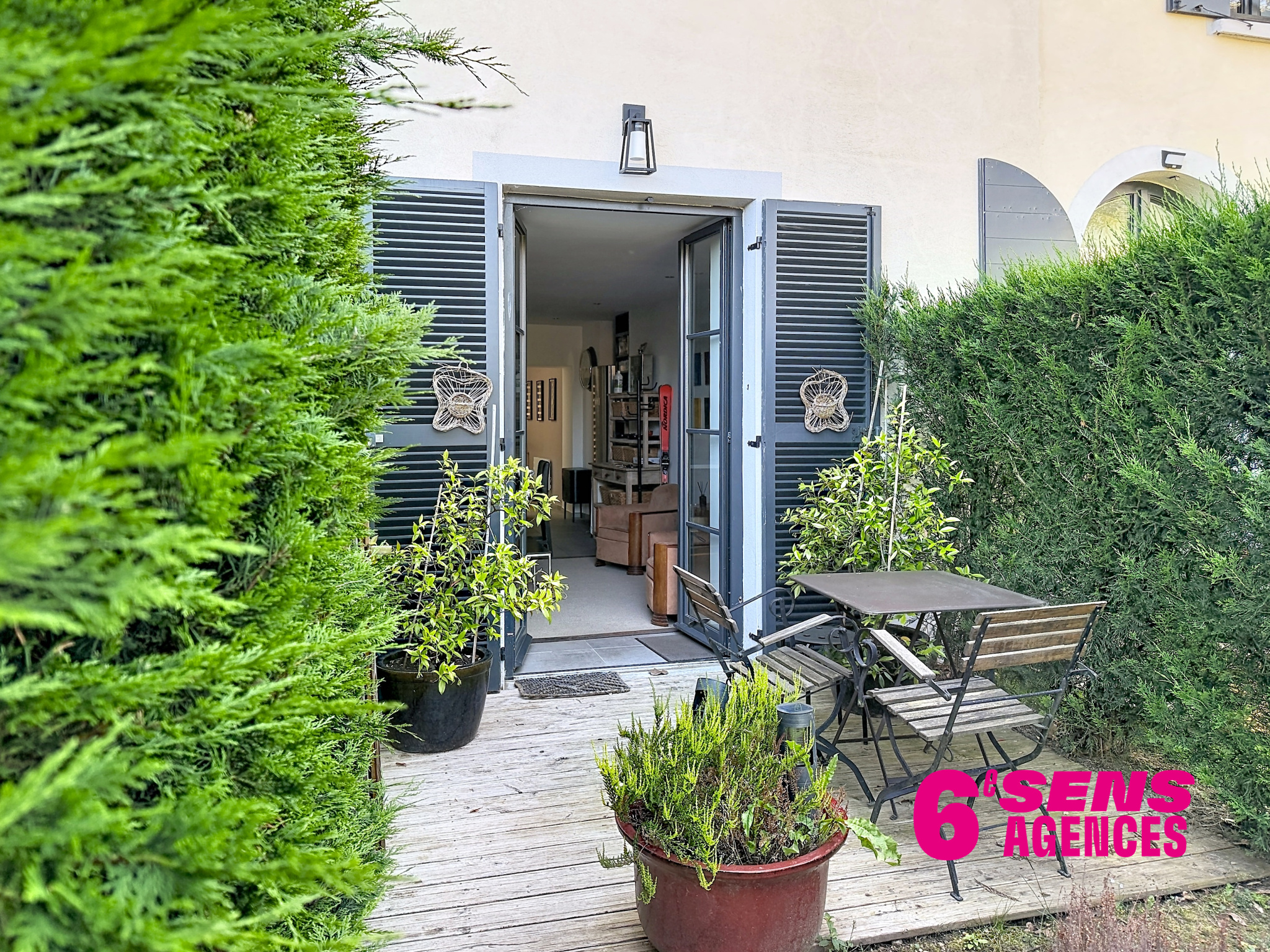 T3 Rez de Jardin en Duplex dans ancien Monastère