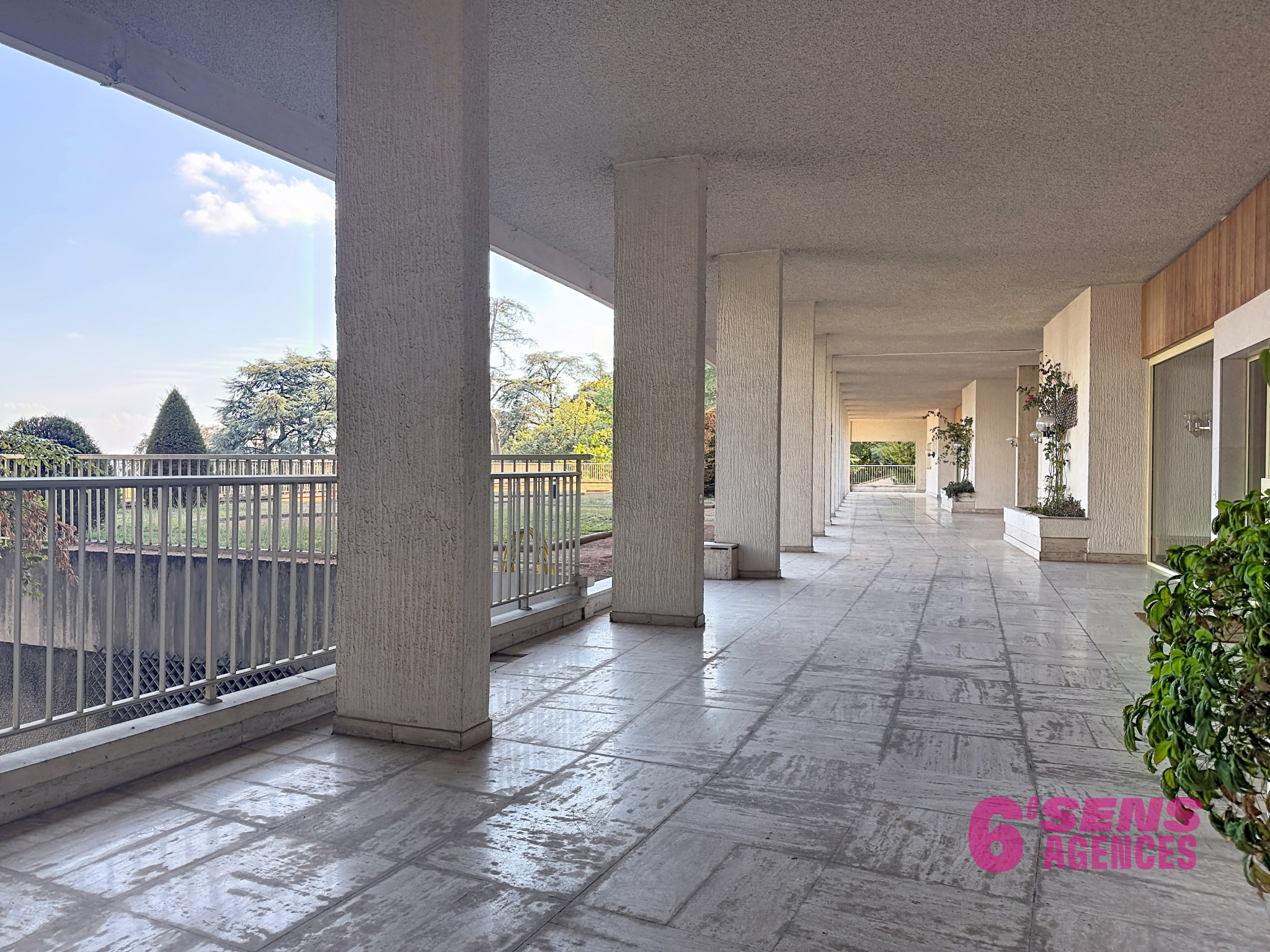 APPARTEMENT 4 PIECES PROCHE BOURG